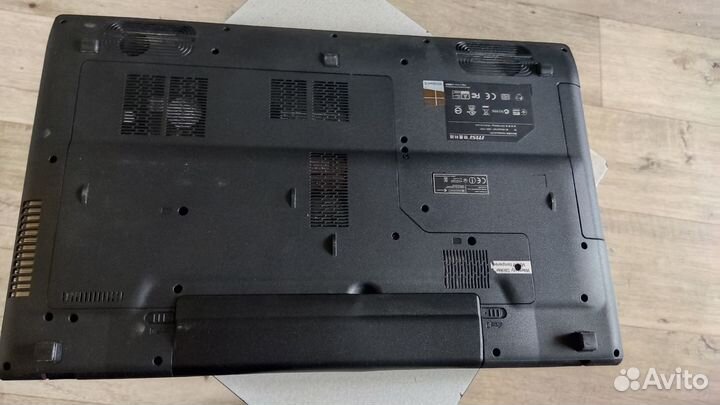 Ноутбук MSI