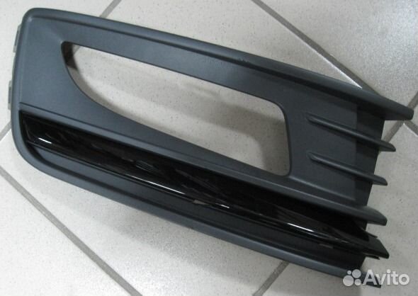 Накладка фары птф Polo sedan 15-20 черный глянец