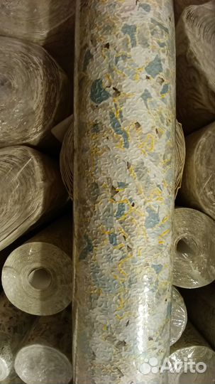 Обои бумажные цветные