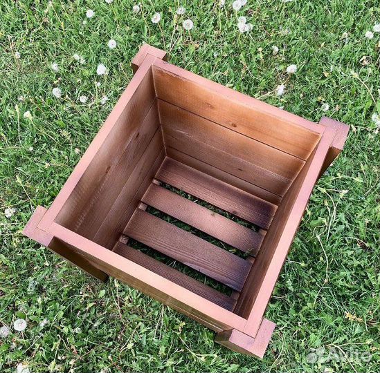 Кашпо садовое из дерева