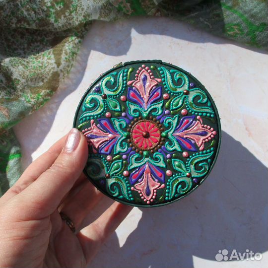 Маленькая шкатулка для украшений, ручная роспись