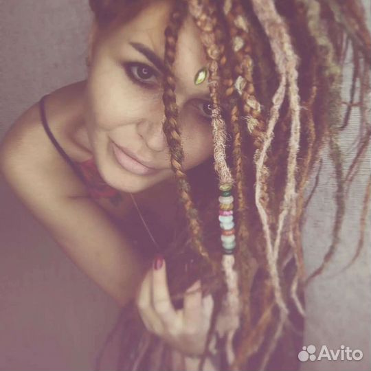 Де дреды и косы на заказ