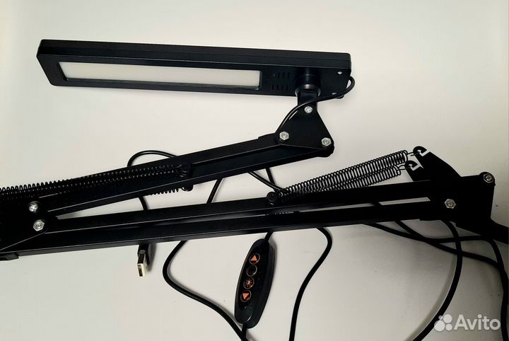 Лампа настольная