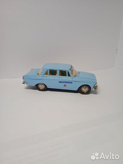 Модель автомобиля Москвич. Медпомощь