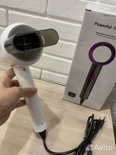 Фен для волос с ионизацией новый