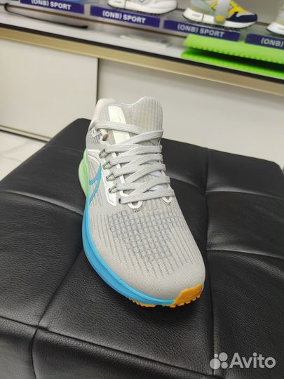 Кроссовки беговые nike air zoom