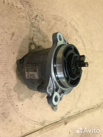 Насос вакуумный Mazda