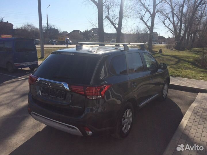 Багажник Атлант на крышу Mitsubishi Outlander