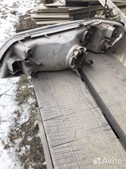 Фара правая nissan cefiro 32