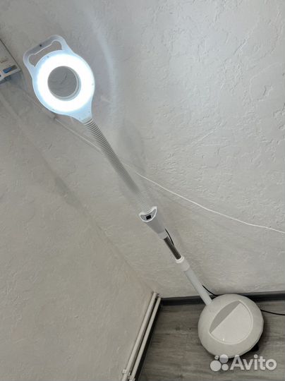 Лампа лупа напольная