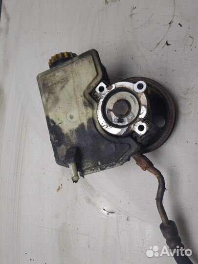 Гур Jeep Liberty, 2002