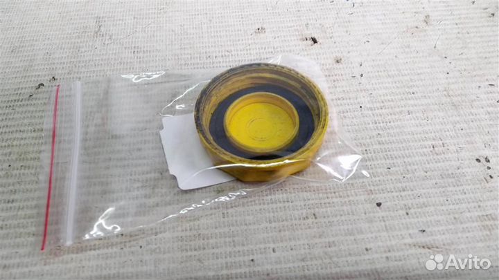 Крышка бачка тормозного цилиндра Ford Transit 85