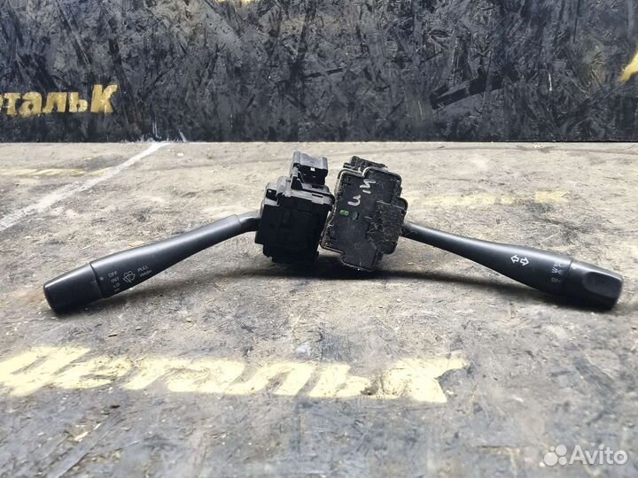 Подрулевой переключатель Nissan bluebird u14