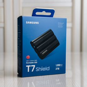 Samsung T7 Shield 2Tb USA