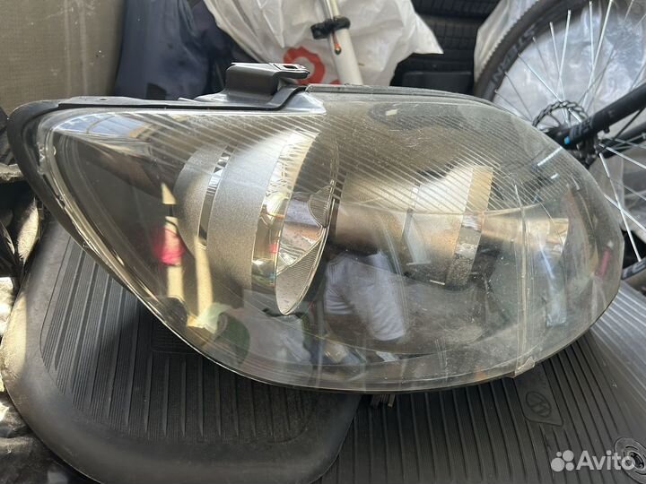 Фара передняя VW Golf plus рейсталинг