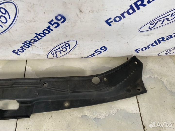 Дефлектор над радиаторами Kia Sportage KM