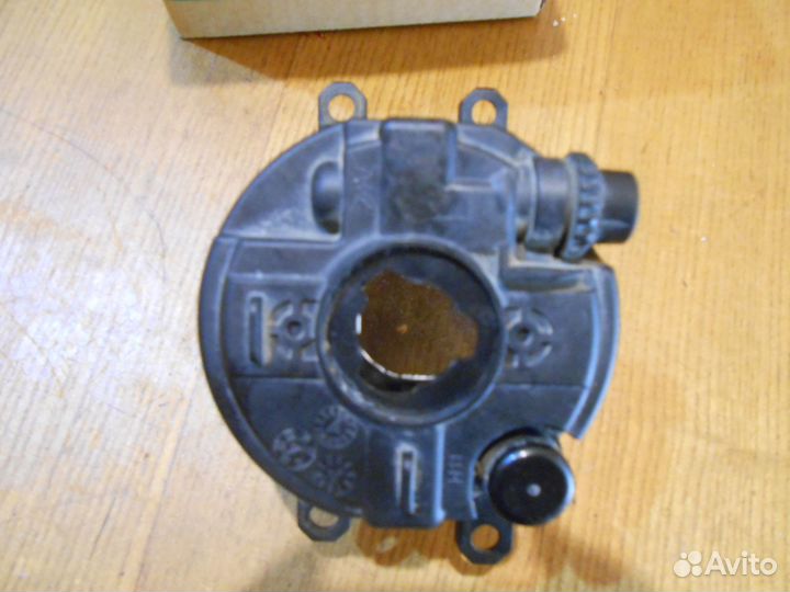 Противотуманная фара передняя toyota