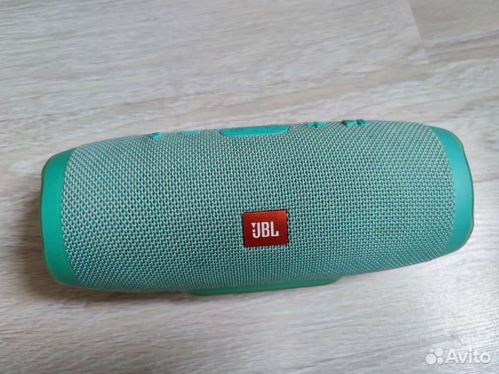 Колонка jbl charge 3