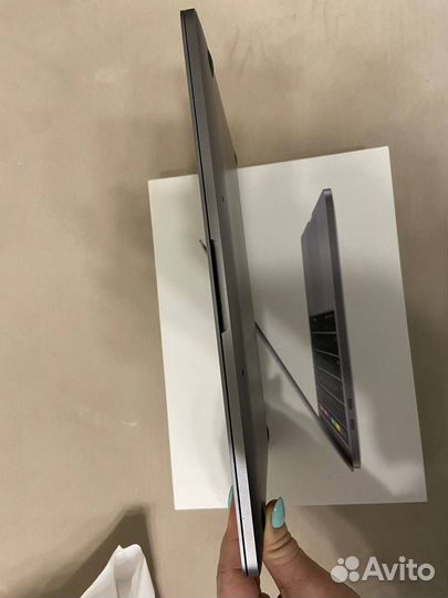 Apple MacBook Pro 13 2019