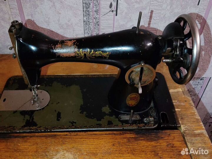 Подольская швейная машинка в рабочем состоянии