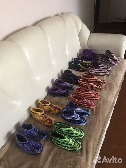 Вязаные теплые домашние тапочки