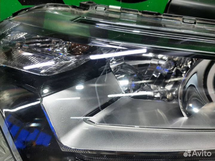 Фара левая Mitsubishi Outlander 3 2015-Нв