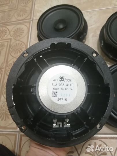 Продам динамики оригинальные со шкоды.снятые с нов