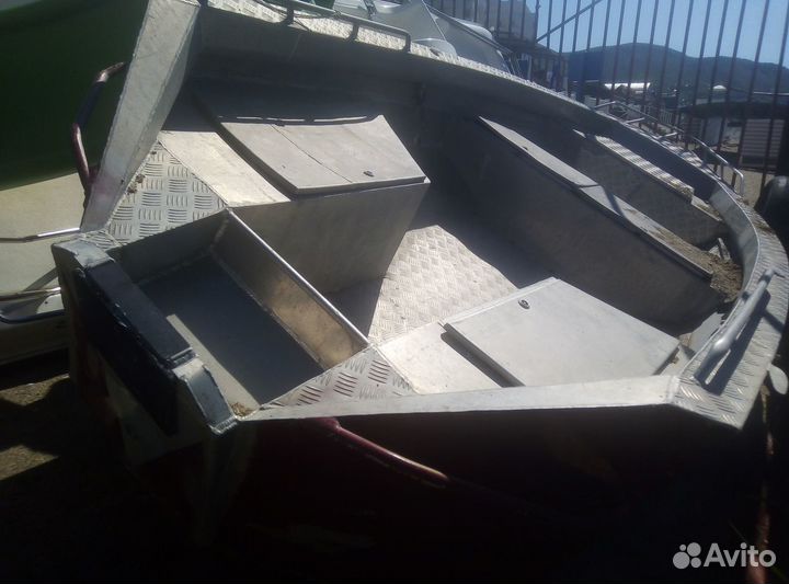Лодка аллюминевая