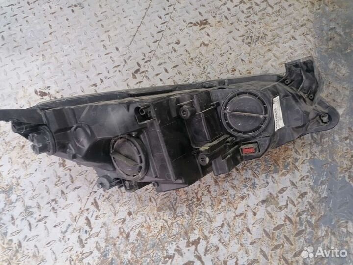 Фара левая opel astra j до рест