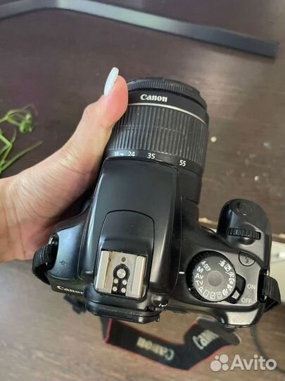 Зеркальный фотоаппарат canon