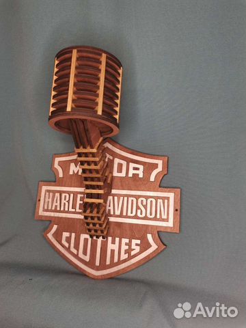 Вешалка для мотошлема в стиле поршня