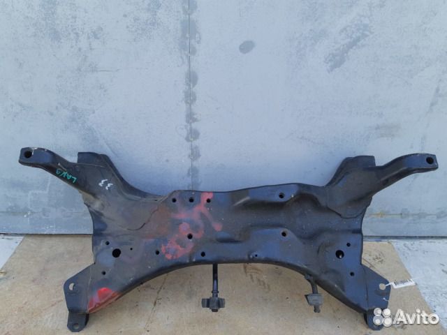 Передний подрамник балка подмоторная Lancer 9
