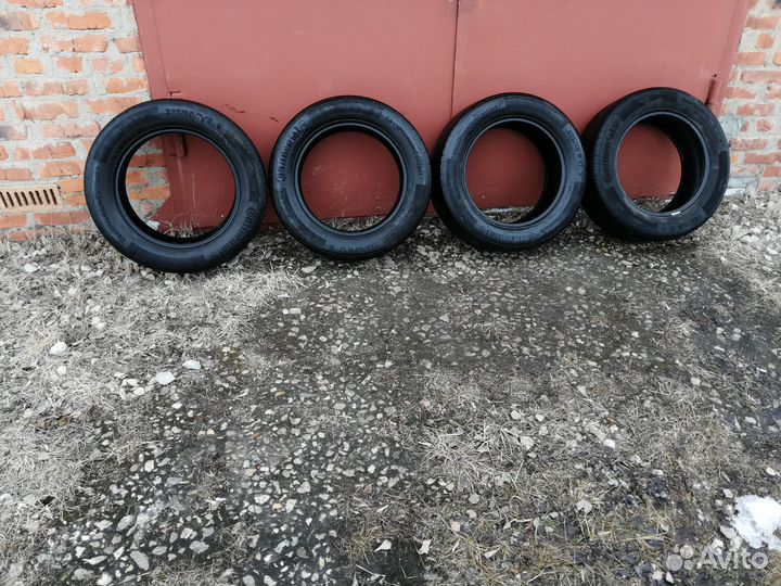 Continental ContiPremiumContact 5 SUV 225/60 R17 99V