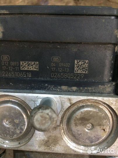 Блок ABS (насос) Renault Logan 2