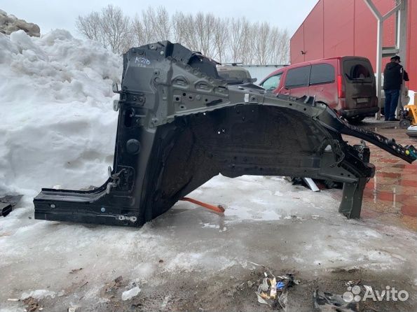 Четверть передняя правая Toyota Corolla E210