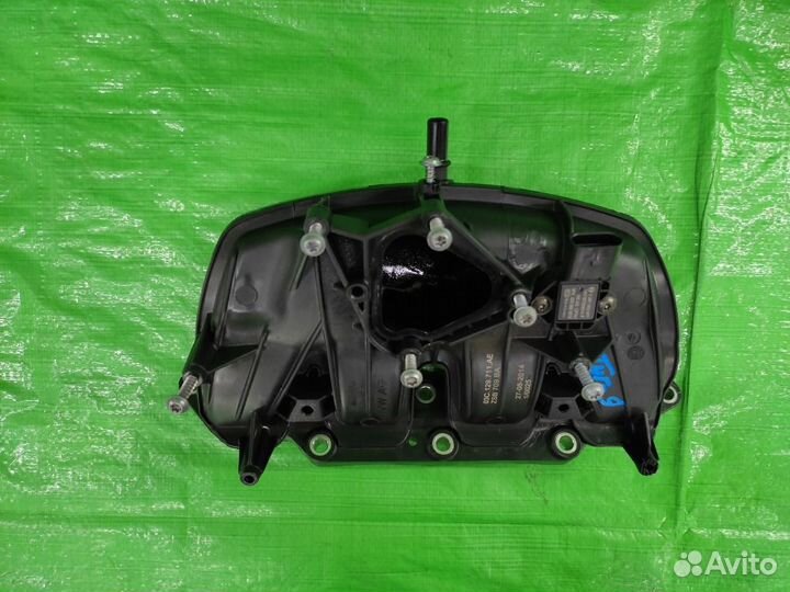 Коллектор впускной Tiguan / Passat / Jetta / Golf