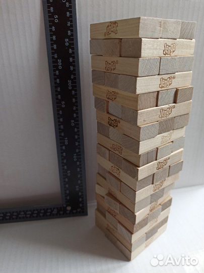 Дженга, падающая башня