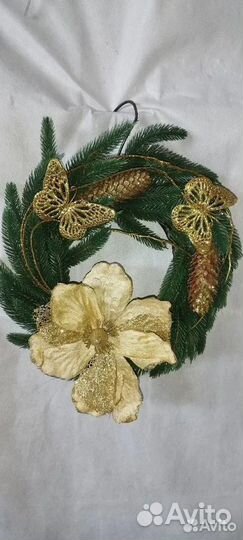 Венок из пластиковых веток 30 см № 1