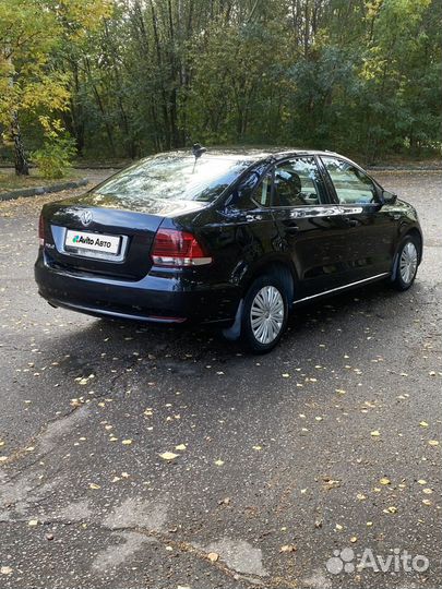 Volkswagen Polo 1.6 МТ, 2018, битый, 73 000 км