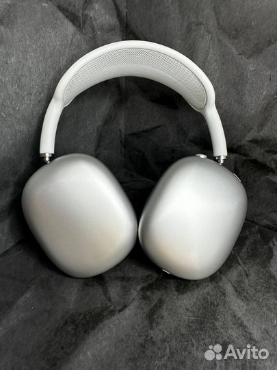 Airpods max белые