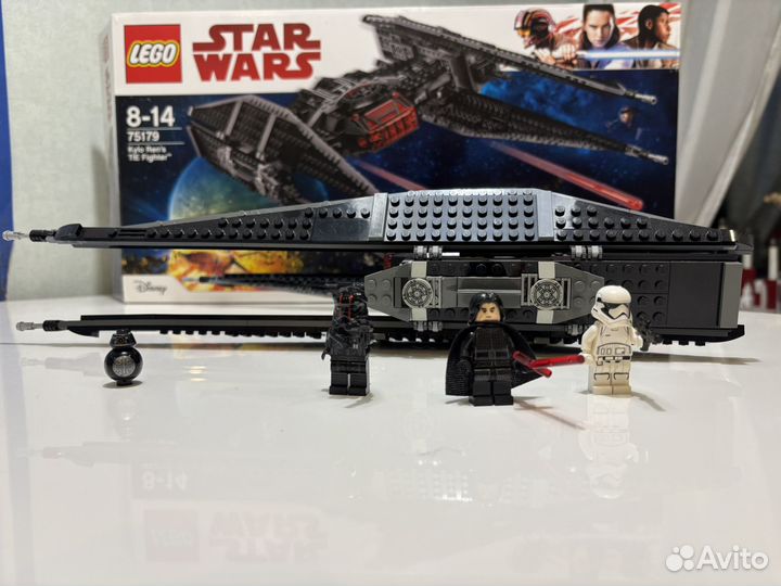 Lego star wars 75179 Kylo Ren's TIE Fighter