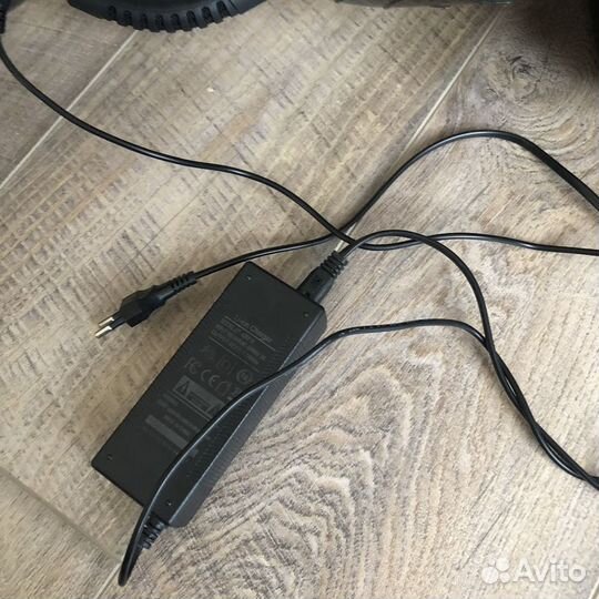 Гироскутер с ручкой smart balance