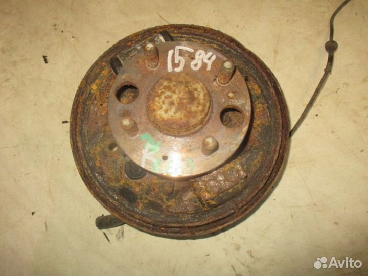 Цапфа задняя левая Rover 200