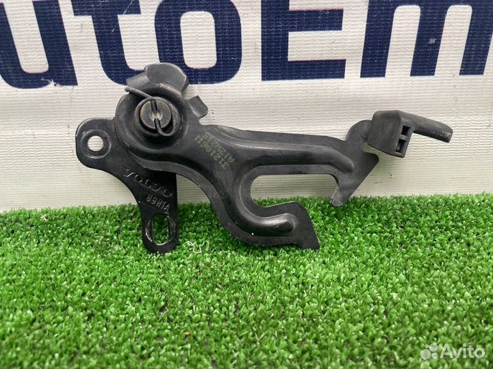 Замок капота Volvo V60 B4164T 2011