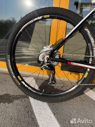 Велосипед cube