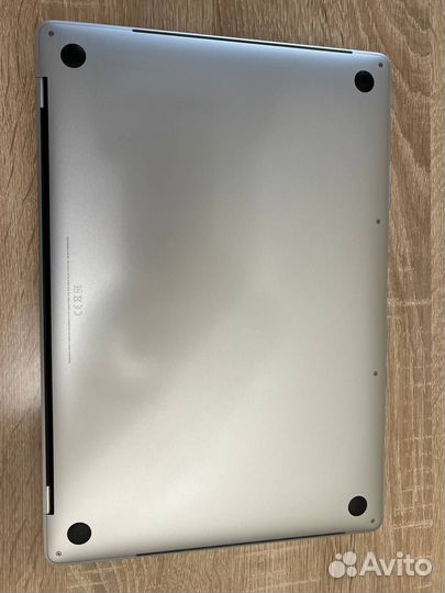 Macbook pro 15 2018 i7 16gb