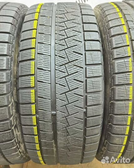 Pirelli Ice Asimmetrico 235/50 R18 97Q