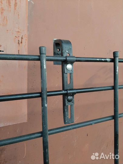 Продам багажник на рено трафик