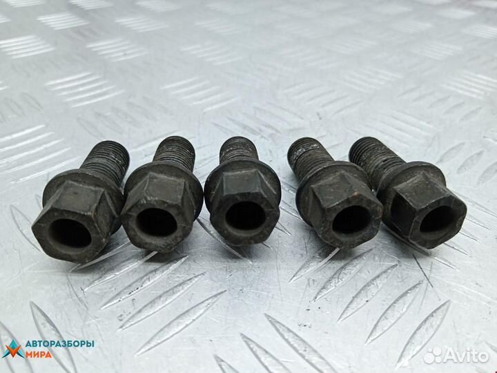 Болт колесный Skoda Fabia 2 (5J) 2009 701601139B