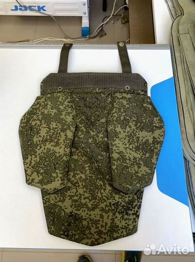 Напашник трёхлепестковый с баллистикой Клён